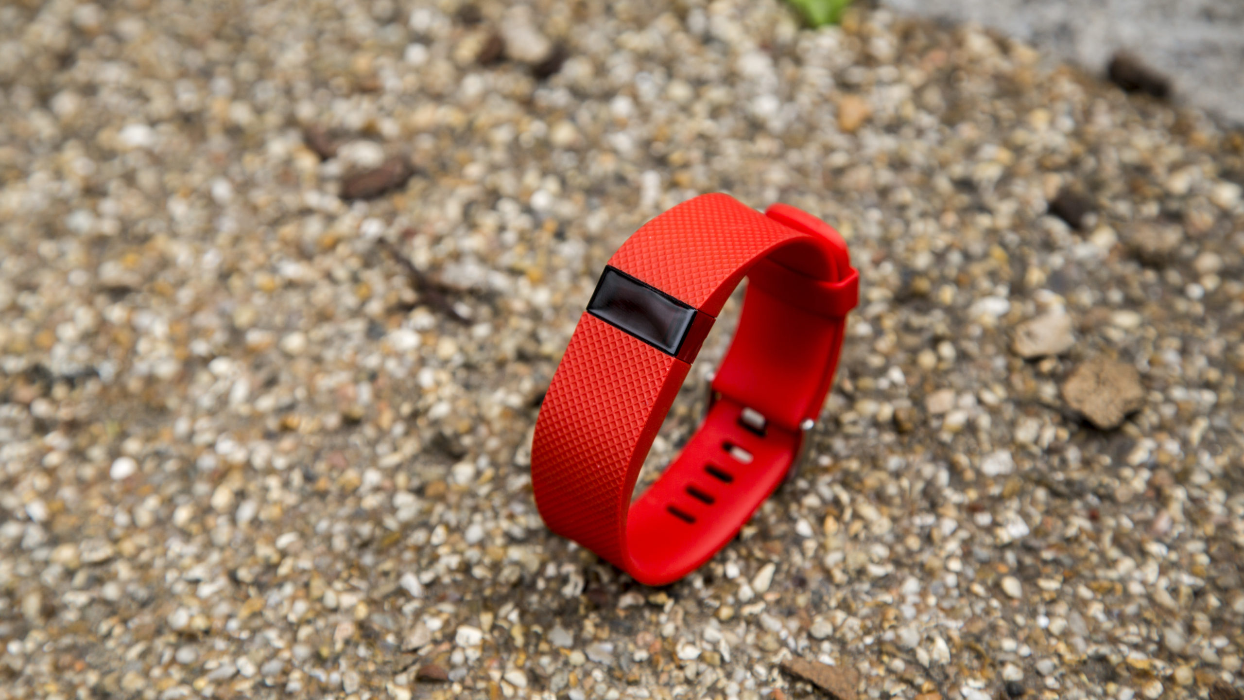 Fitbit Charge HR Super features, but could be more sleek